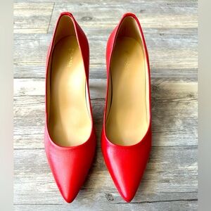 Michael Kors Red pointed toe pump high heel size 8.5